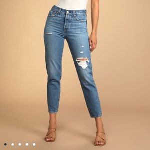 Levi’s Wedgie Icon Fit Distressed Medium Wash High-Rise Cropped Jeans